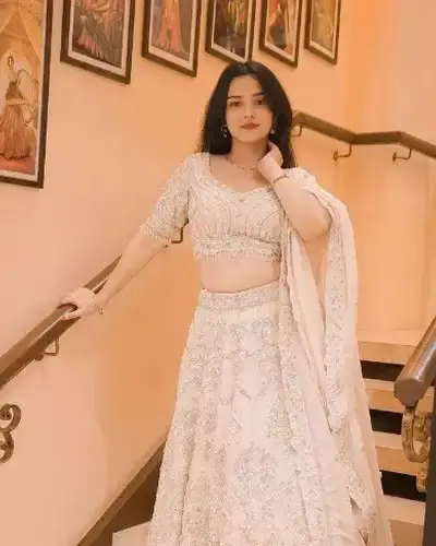 Escort Khandaghosh